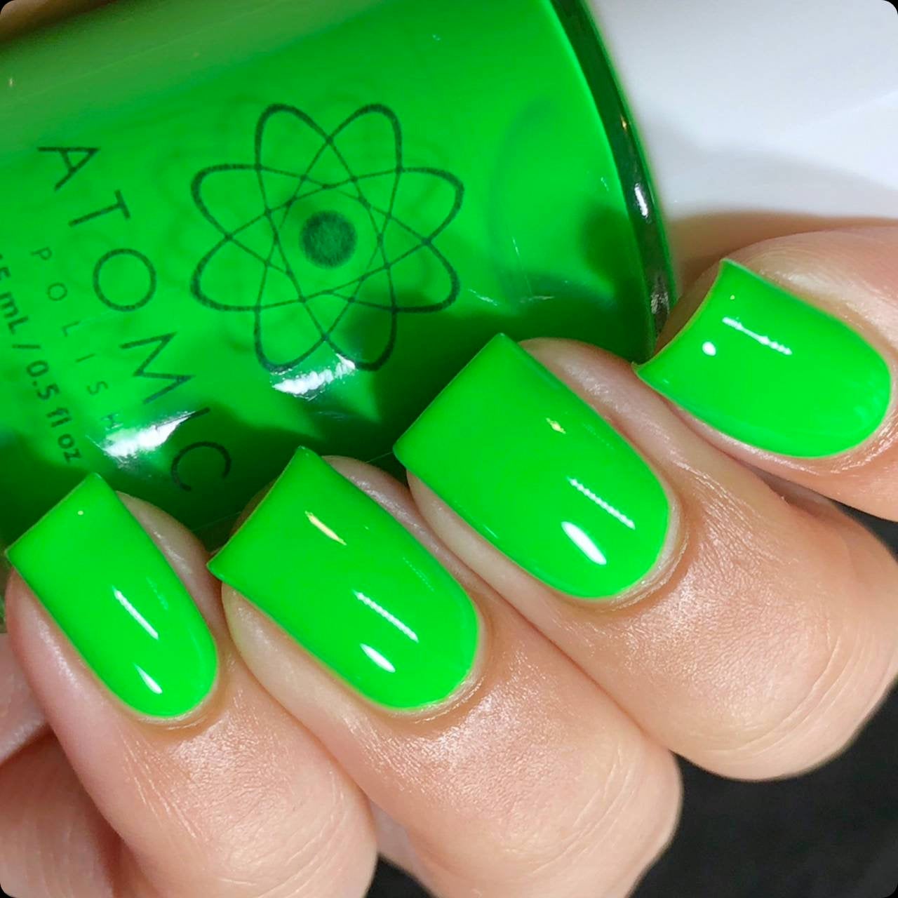 Neon (Ne) Green – Atomic Polish