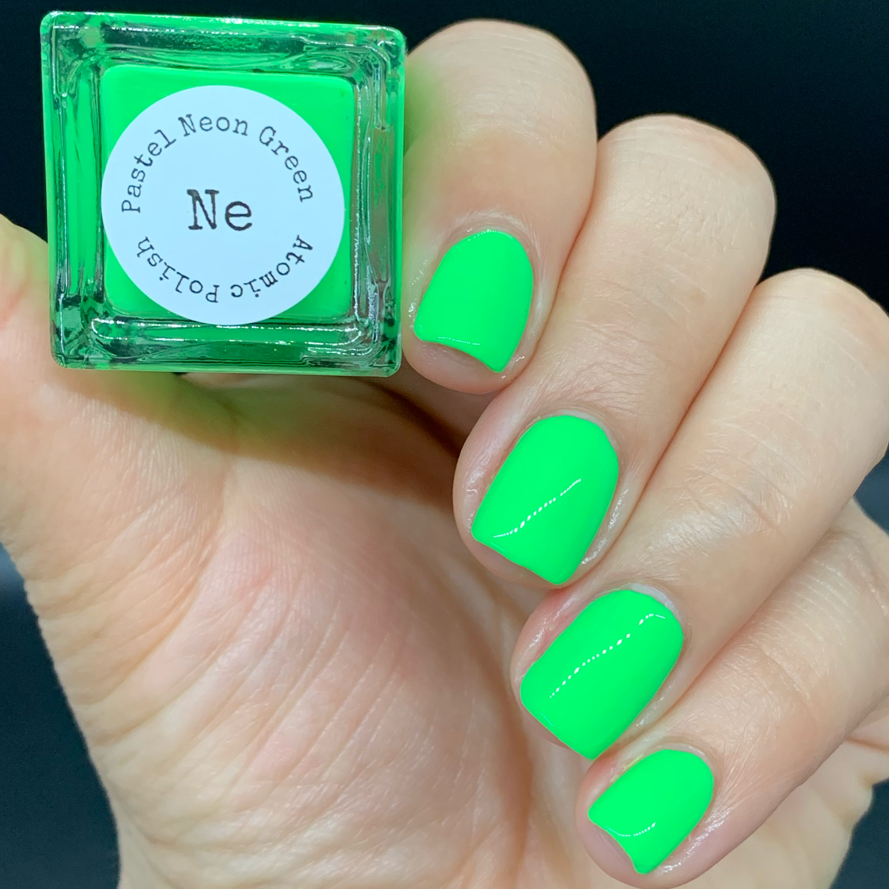 Neon Green Stylish Fake Nail Summer Shiny Medium Popular Coffin Nail Smooth  Manicure Accessories 24pcs - AliExpress